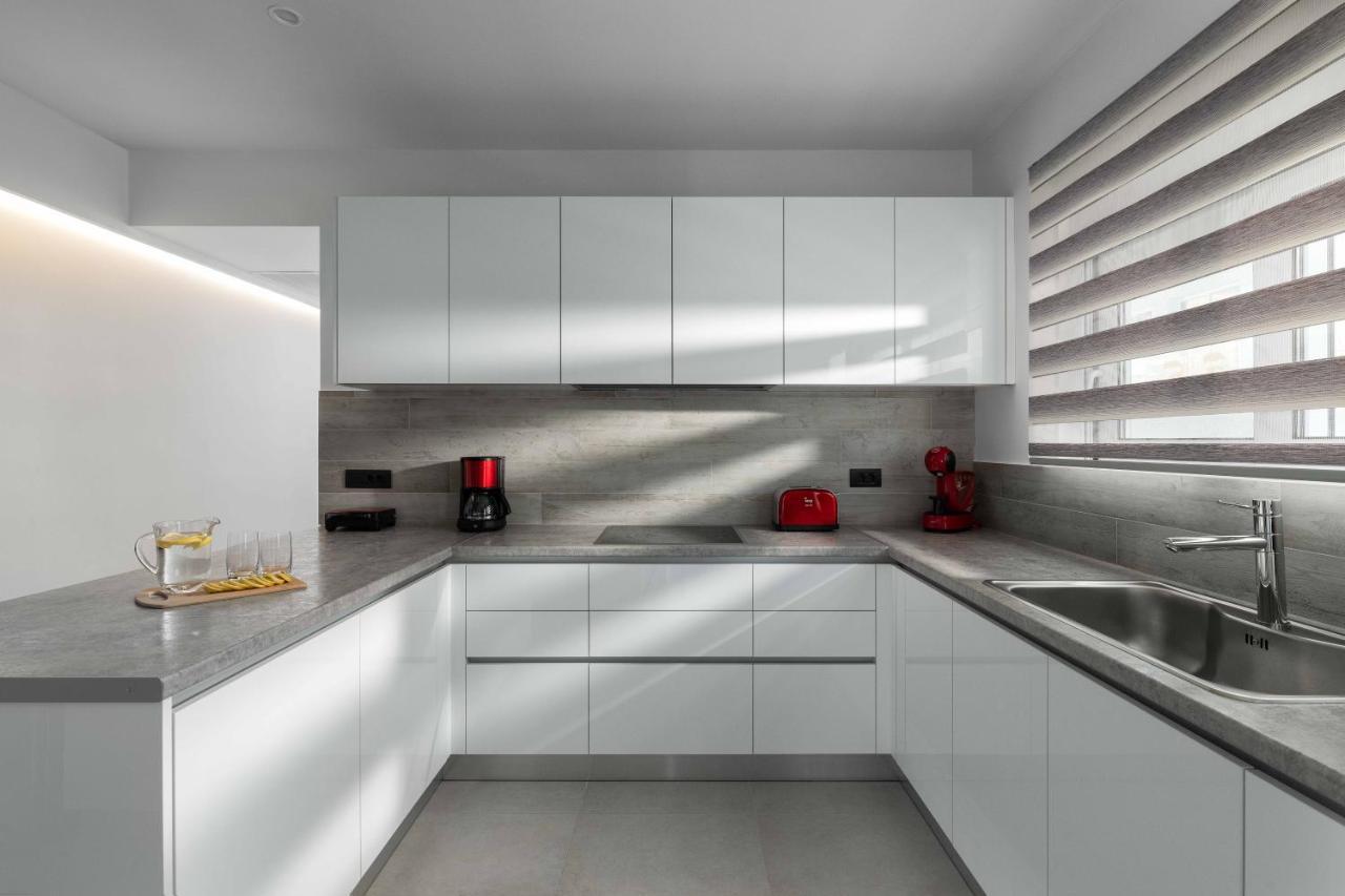 Kallia Sea Breeze - 3 Bedroom Apartment Rhodes City Dış mekan fotoğraf